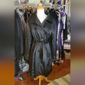 Quilted satin trenchcoat